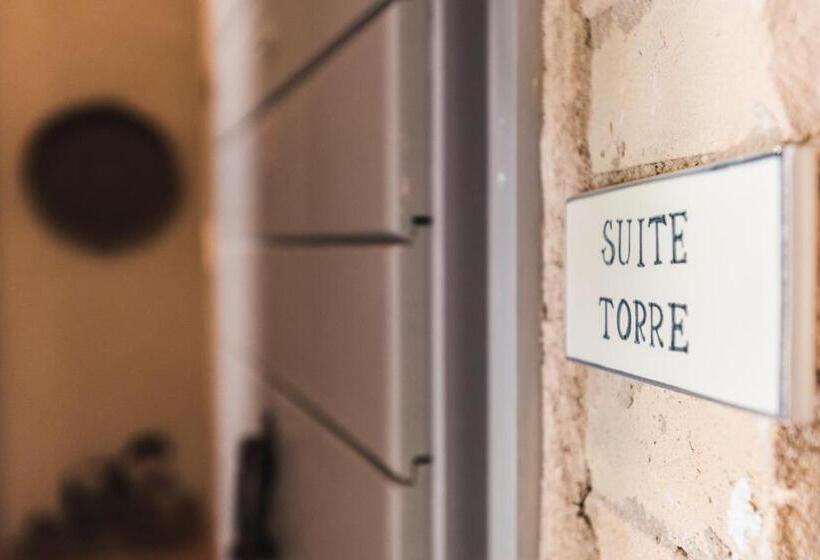 سوییت, Nikis Resort