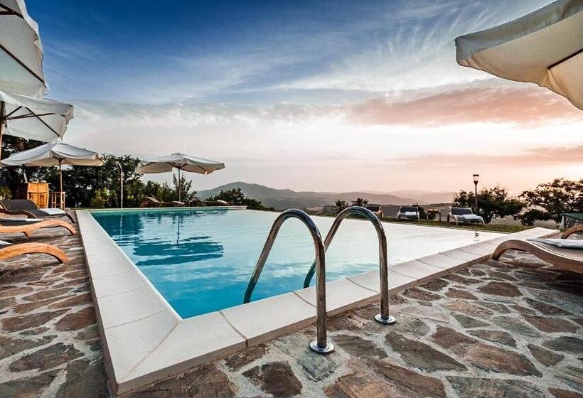 سوییت جونیور لوکس, Nikis Resort