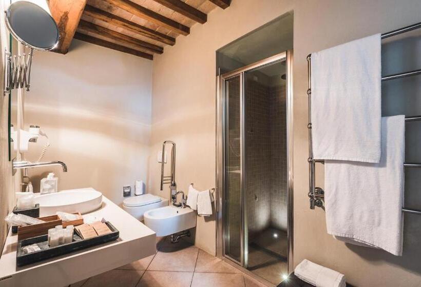 سوییت جونیور لوکس, Nikis Resort