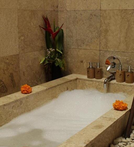 ツーベッドルーム ヴィラ, Munduk Moding Plantation Nature Resort