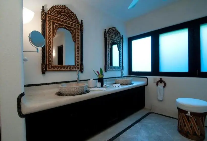Juniorsviitti King-vuode, Tentaciones Hotel & Lounge Pool   Adults Only