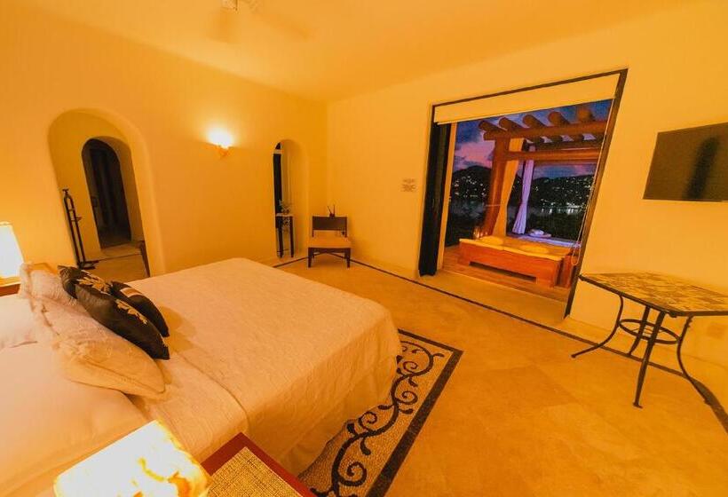 Полулюкс с Бассейном, Tentaciones Hotel & Lounge Pool Adults Only