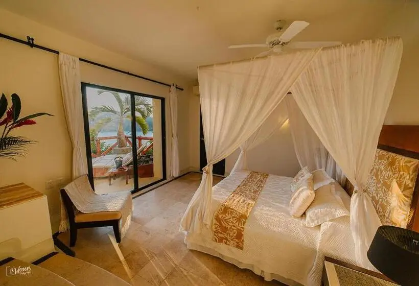 Sviitti Uima-allas, Tentaciones Hotel & Lounge Pool   Adults Only