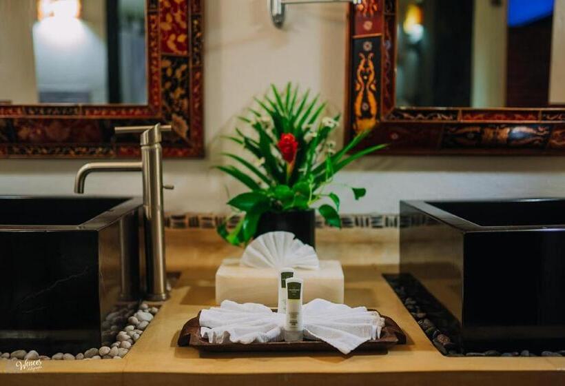 Люкс с Бассейном, Tentaciones Hotel & Lounge Pool Adults Only