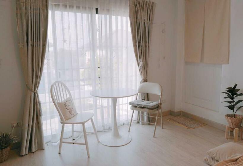 חדר משפחתי חדר אמבטיה משותף, Nhunjai House   บ้านหนุนใจ