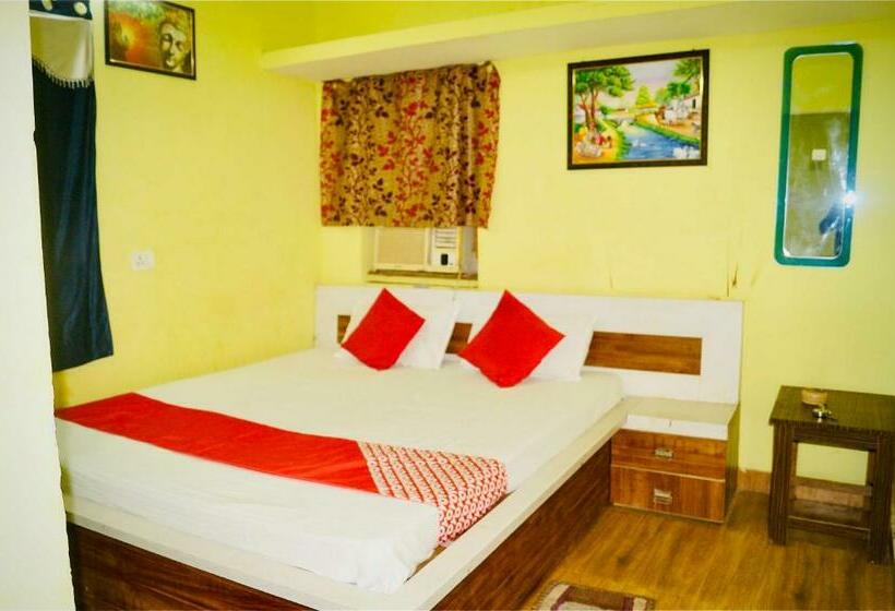 חדר קלאסי לשלושה, Oyo Flagship 81203 Sai Kripa Guest House