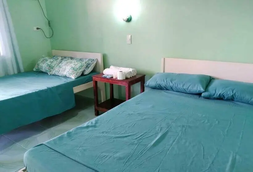 スタンダード4人部屋, Emshienell Beach Resort And Event Place