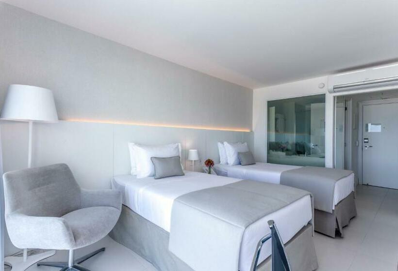 חדר פרמיום, Cdesign