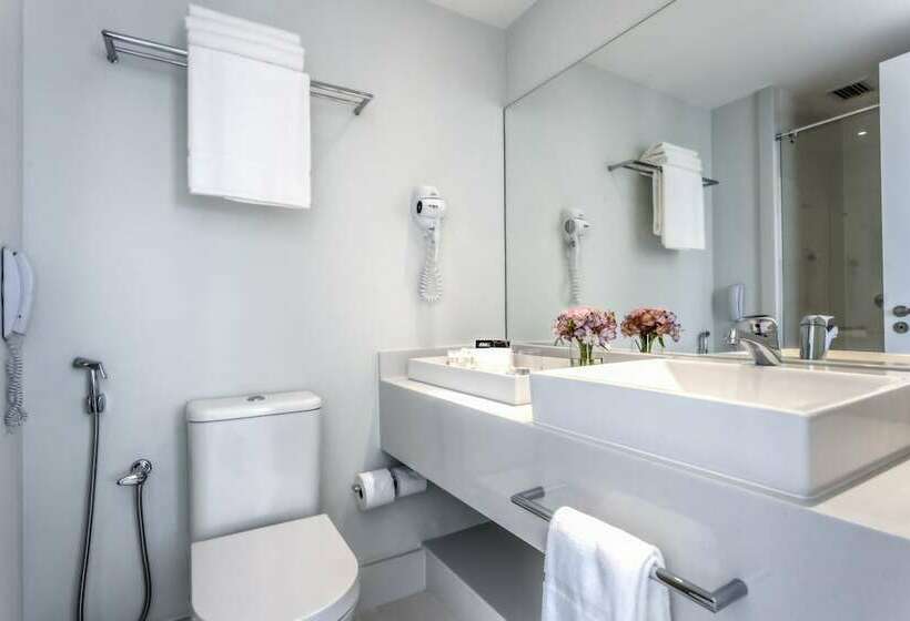 חדר דלוקס עם נוף, Cdesign