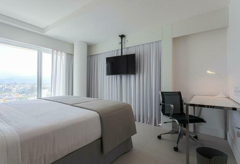 חדר סופריור, Cdesign