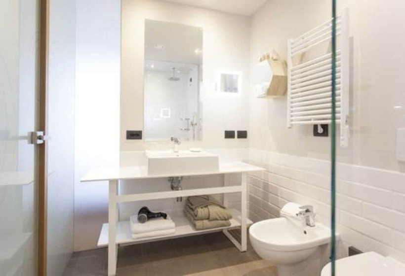 ファミリールーム, De Charme Laveno