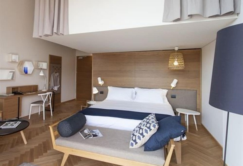 ファミリールーム, De Charme Laveno