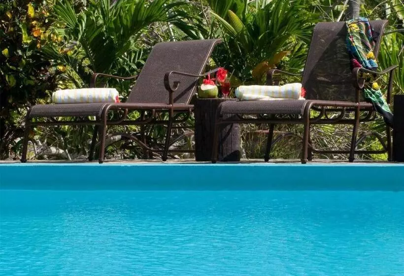 ویلای 2 خوابه, Firefly Estate Bequia