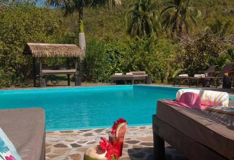 اتاق استاندارد با تخت بزرگ, Firefly Estate Bequia