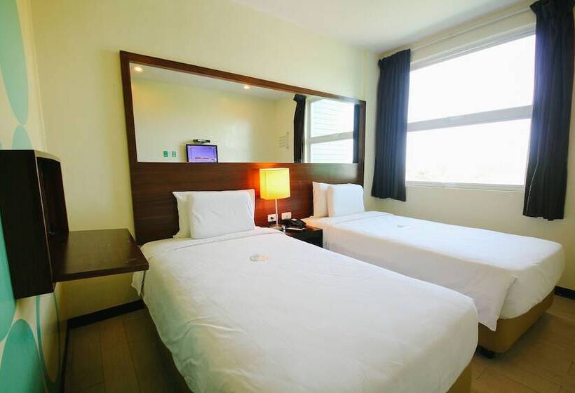 Quarto Estandar, Go Hotels Bacolod