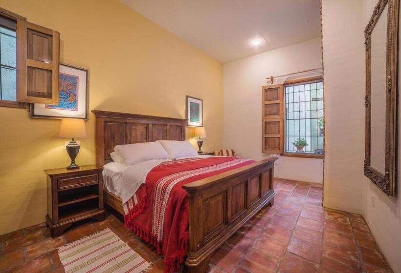 اتاق لوکس با تخت بزرگ, Hacienda Labor De Rivera Hotel Boutique & Eventos