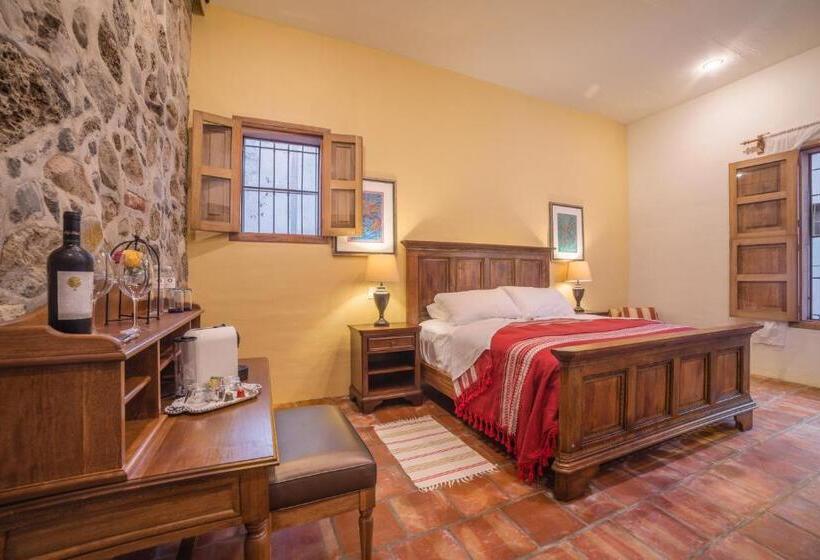 اتاق لوکس با تخت بزرگ, Hacienda Labor De Rivera Hotel Boutique & Eventos