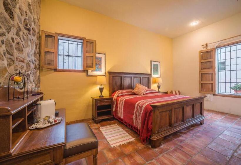 اتاق لوکس با تخت بزرگ, Hacienda Labor De Rivera Hotel Boutique & Eventos