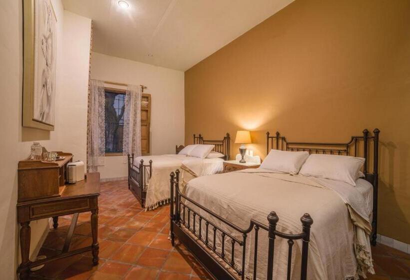 اتاق لوکس, Hacienda Labor De Rivera Hotel Boutique & Eventos