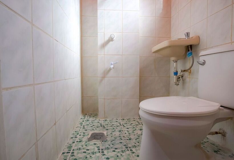 Chambre Standard, La Maria Pension And Tourist Inn