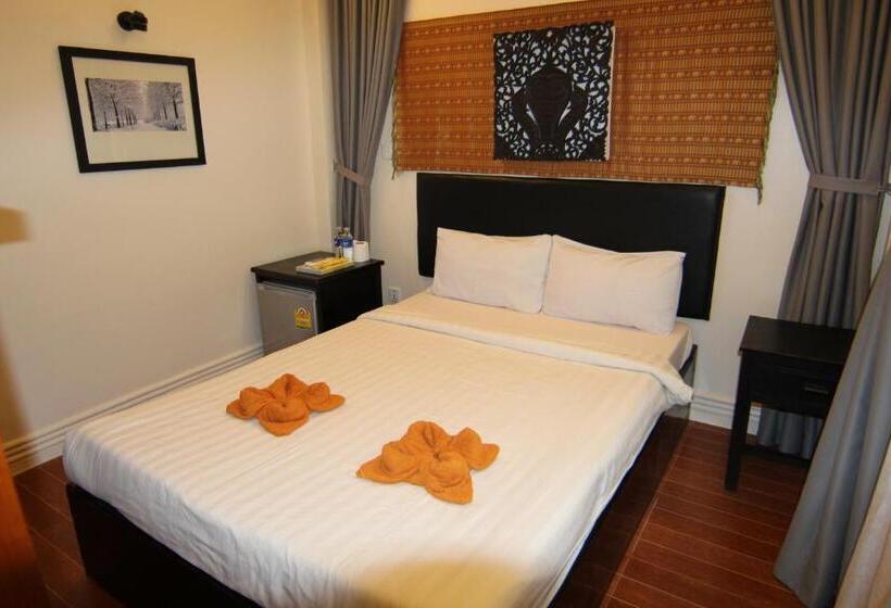 اتاق سوپریور, Naga Angkor Hostel
