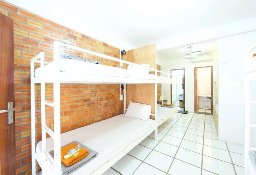 Кровать в Общей Комнате, Naga Angkor Hostel