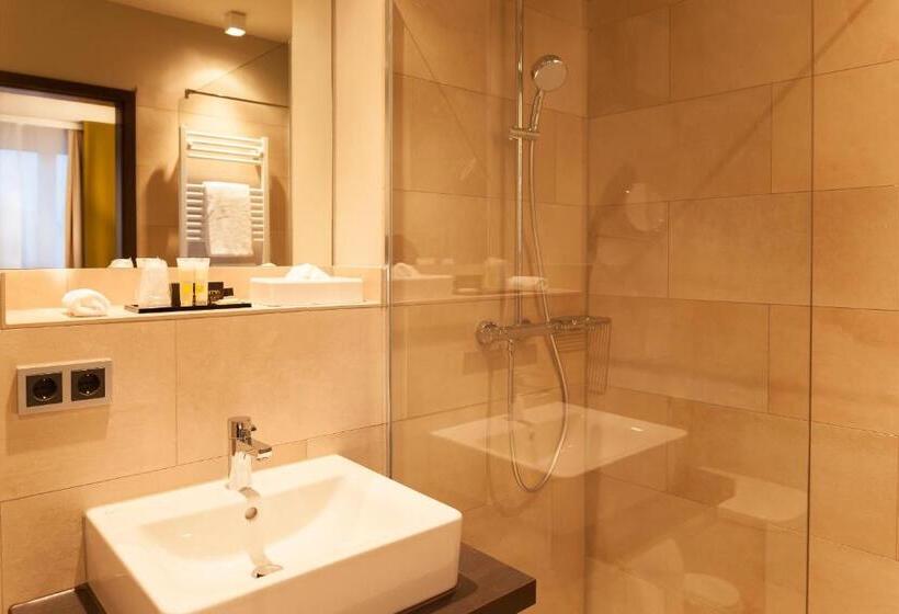 Номер Стандарт Индивидуальный, Platzhirsch