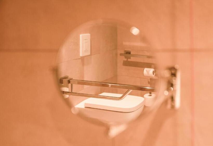 Номер Стандарт Адаптированный для Инвалидов, Platzhirsch