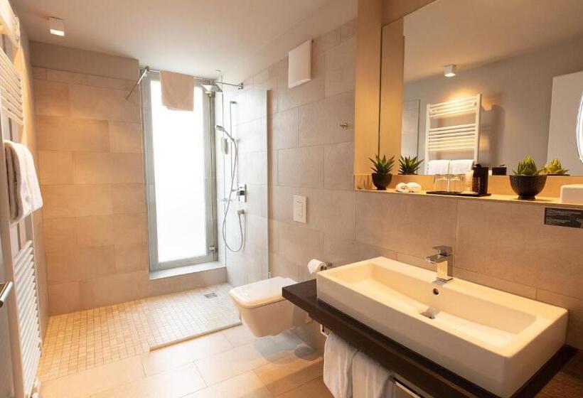 Полулюкс, Platzhirsch