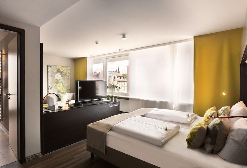 Полулюкс, Platzhirsch