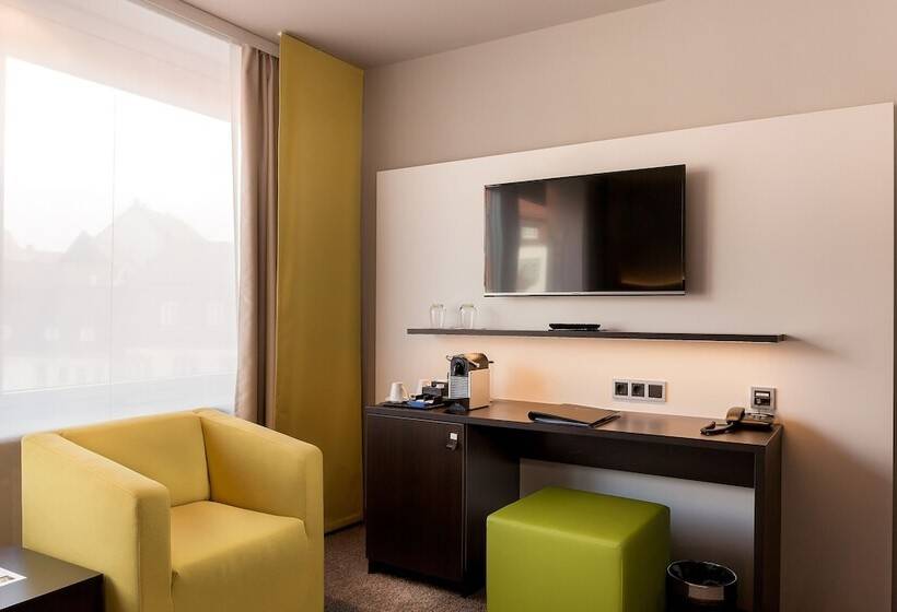 Номер Премиум, Platzhirsch