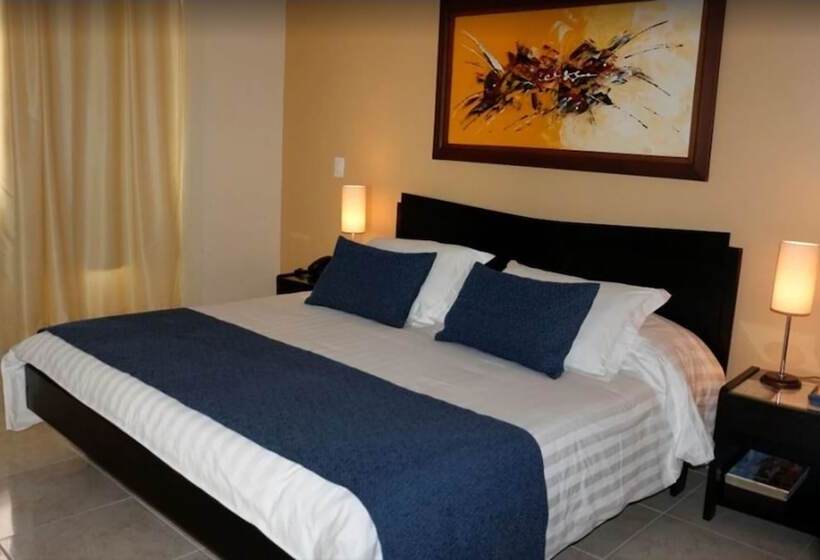 חדר דלוקס, Plazuela Real