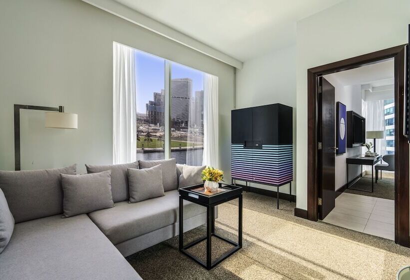 Люкс Superior, Pullman Dubai Downtown