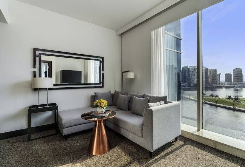 高级套房, Pullman Dubai Downtown