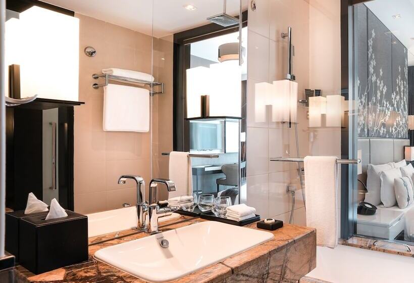 Номер Superior, Pullman Dubai Downtown