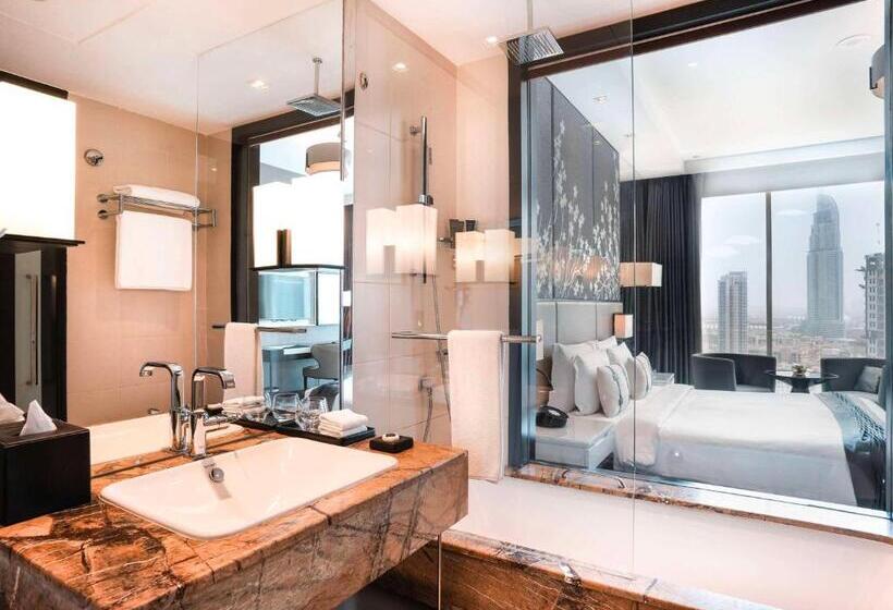 带大床的行政房间, Pullman Dubai Downtown