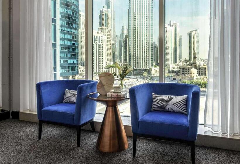 带大床的行政房间, Pullman Dubai Downtown