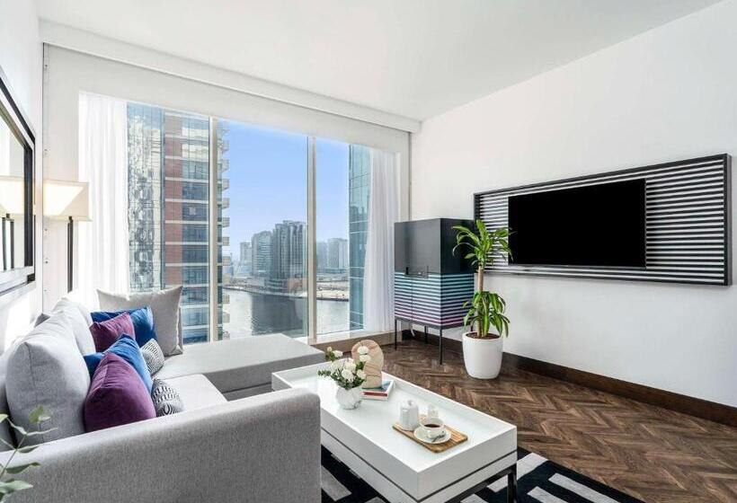 Люкс Повышенной Комфортности, Pullman Dubai Downtown