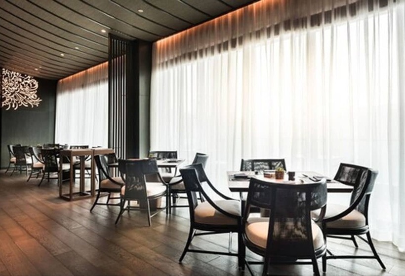 Superior suite with garden view, Pullman Kaifeng Jianye