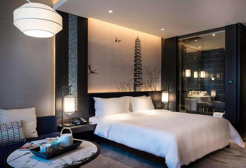 Номер Deluxe Вид на Сад, Pullman Kaifeng Jianye