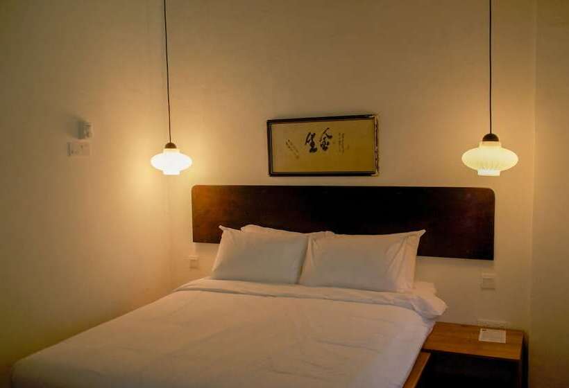 スタンダードルーム, Ren I Tang