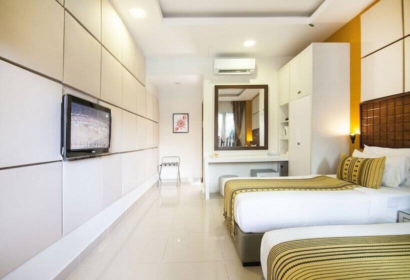 プールの見えるデラックスルーム, Palette Telaga Terrace Boutique Resort