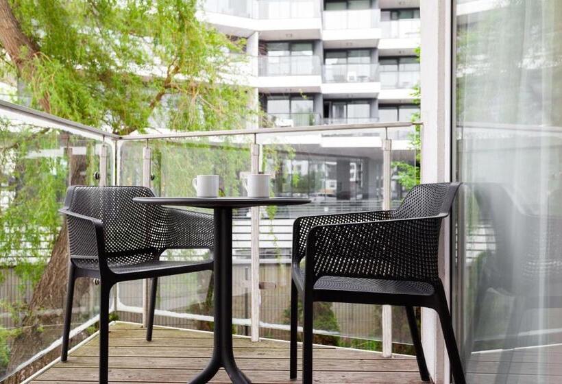 标准间, Ultra Marine By Zdrojowa