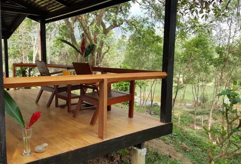 Бунгало Deluxe, Vang Vieng Eco Lodge
