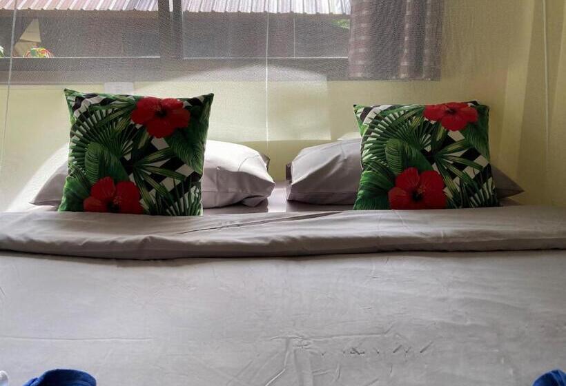 Family bungalow with river view, Khao Sok Morning Mist Resort