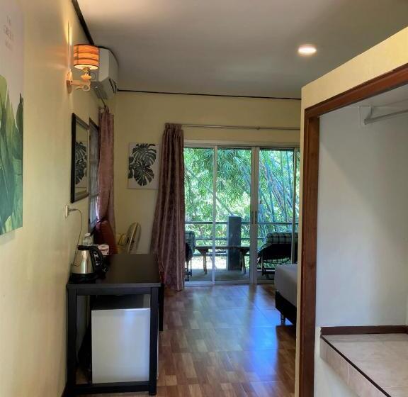 Standard bungalow river view, Khao Sok Morning Mist Resort