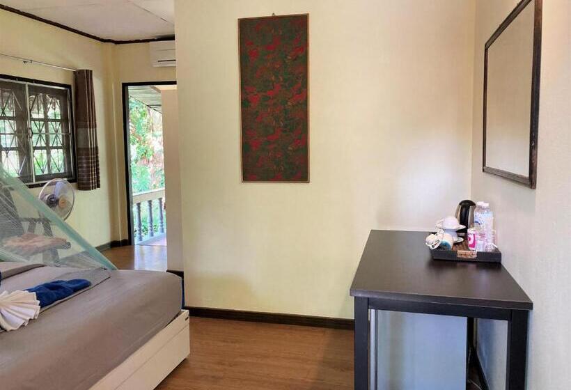 Standard bungalow river view, Khao Sok Morning Mist Resort