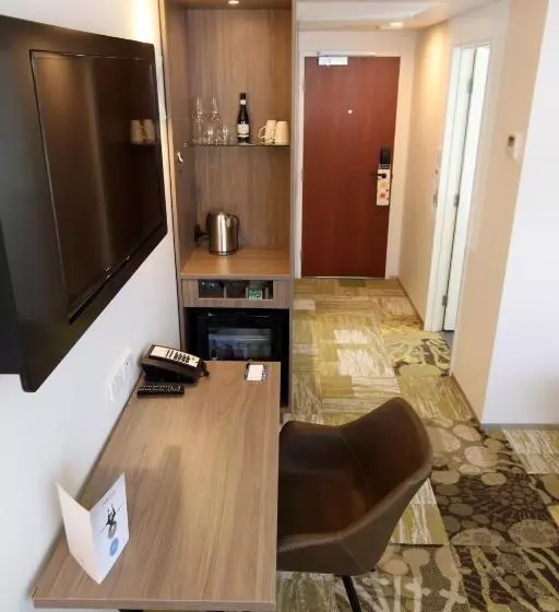 キングサイズベッドのスーペリアルーム, Novotel New Plymouth Taranaki