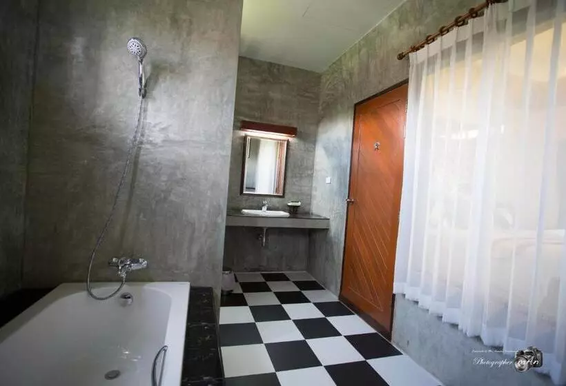 Villa 2 Makuuhuonetta, Papai Country Lodge Sha