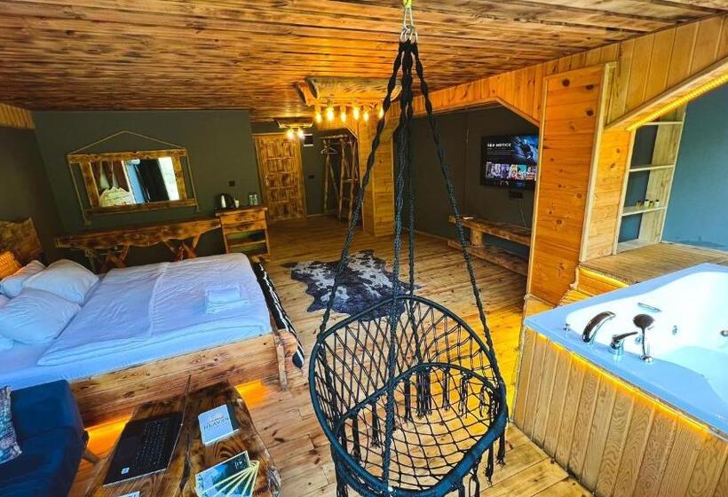 سوییت لوکس, Heaven Wooden Vip Bungalow